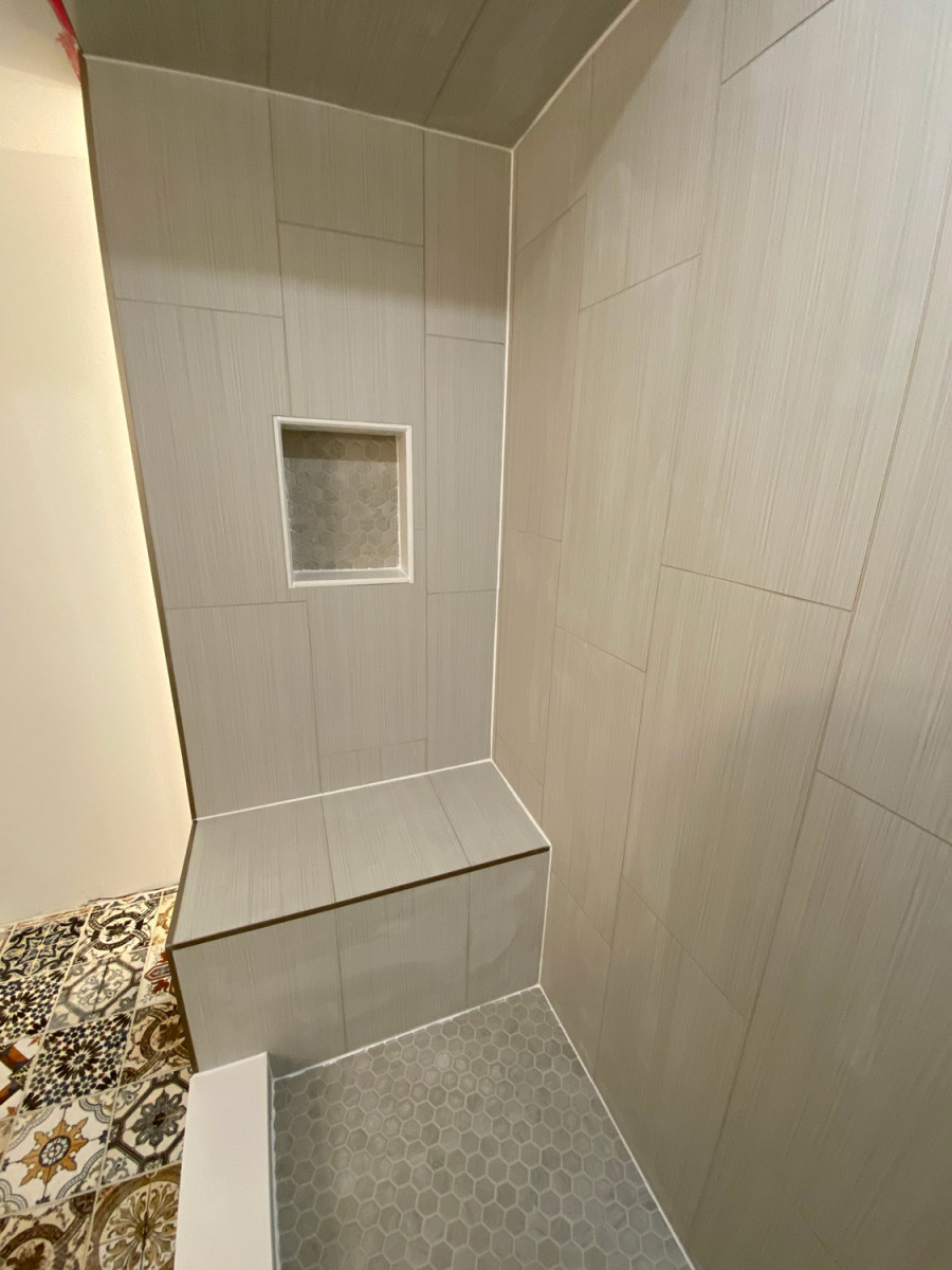 Bathroom with a bold color scheme